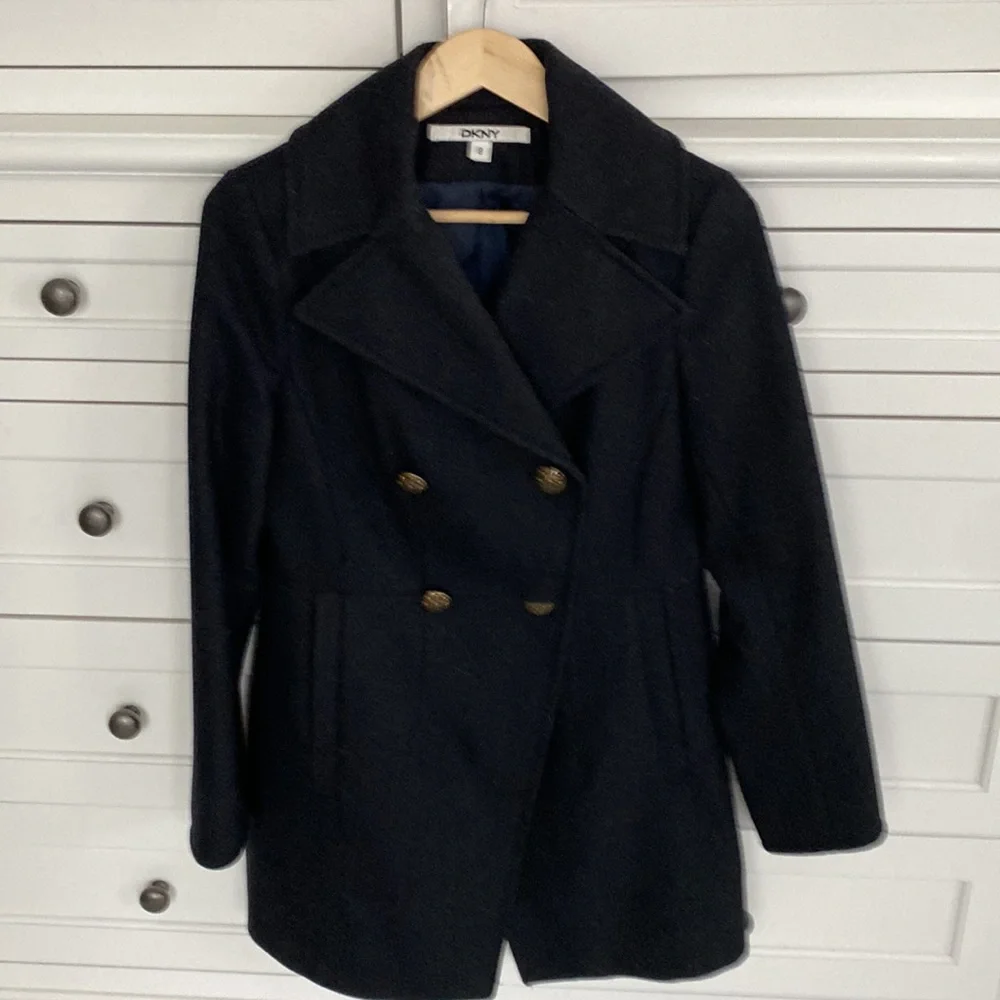 Women’s coat. - Picture 4 of 5